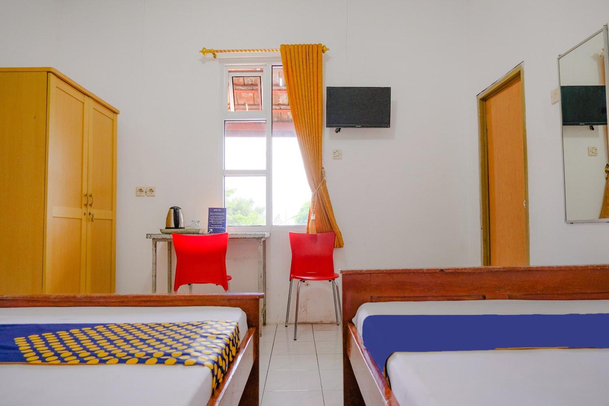 Oyo Life 2638 Hotel Raya Саранган Экстерьер фото