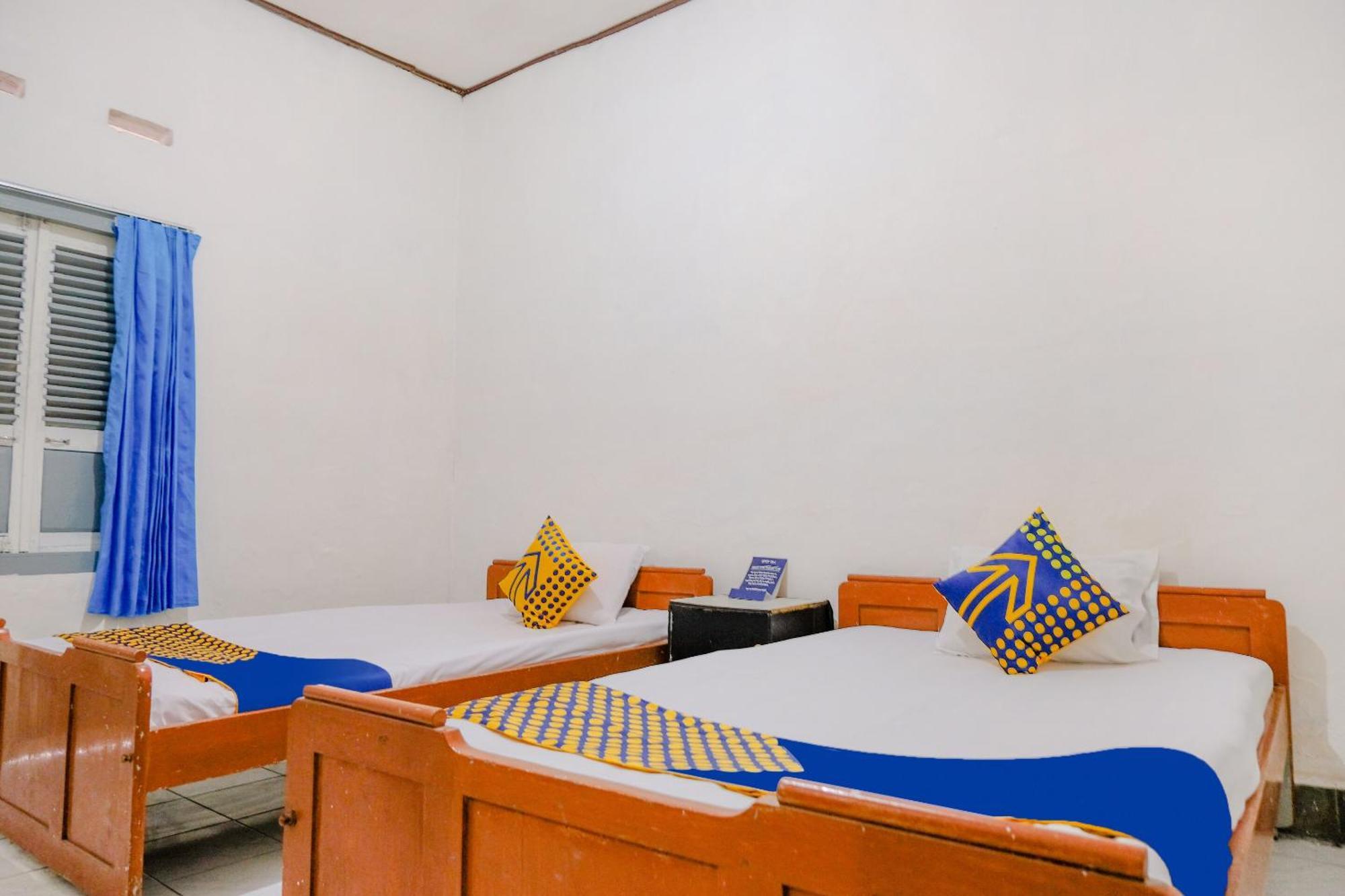Oyo Life 2638 Hotel Raya Саранган Экстерьер фото